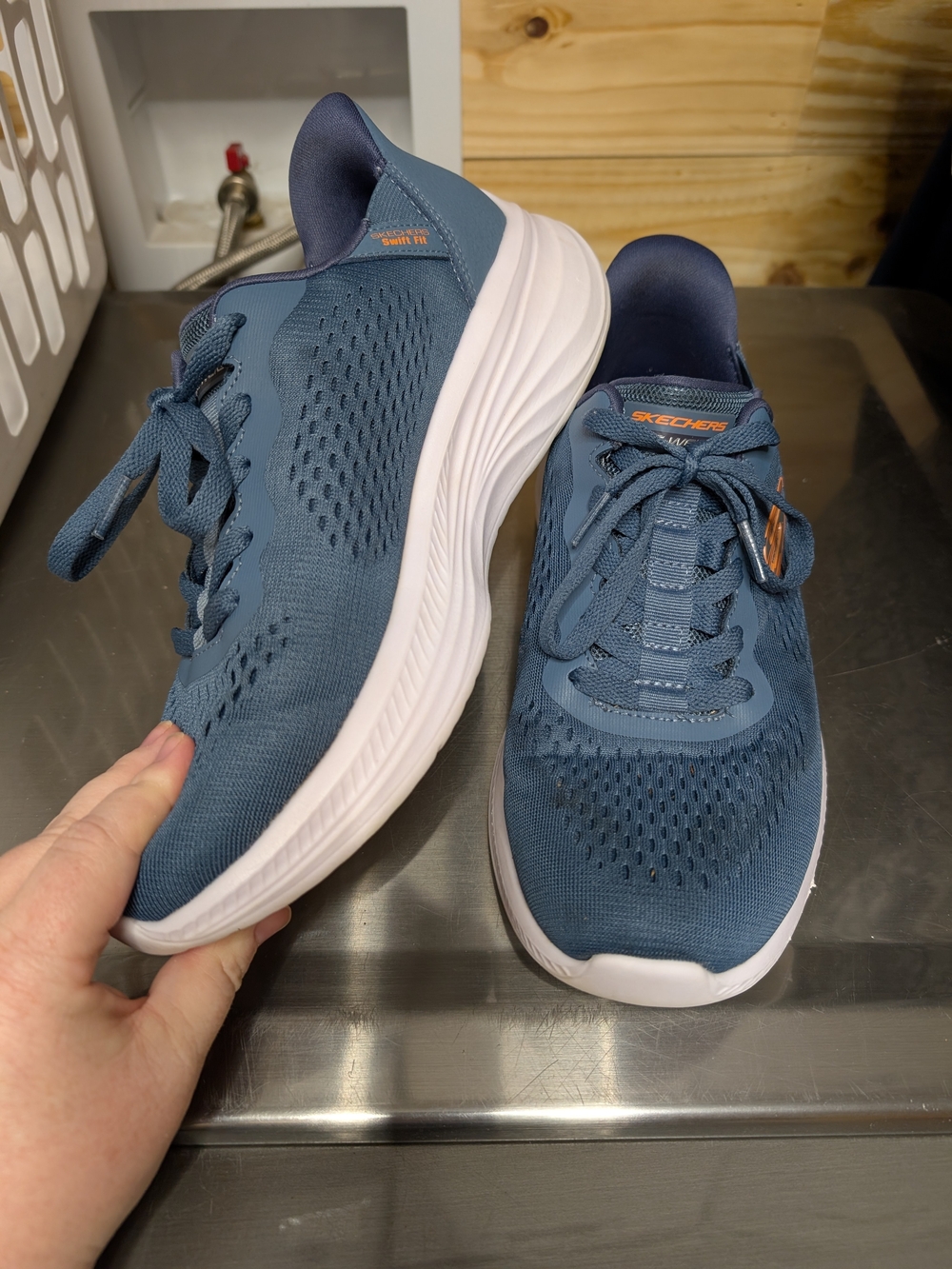 Skechers Women’s Blue Lace-Up Knit Sneakers Size 9.5 - Picture 3 of 5